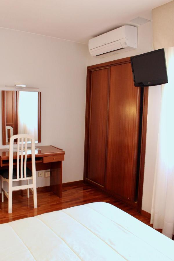 Hotel As Camelias 2*